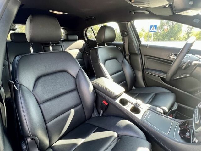 Чорний Мерседес ГЛА-Клас, об'ємом двигуна 2.1 л та пробігом 133 тис. км за 26000 $, фото 14 на Automoto.ua