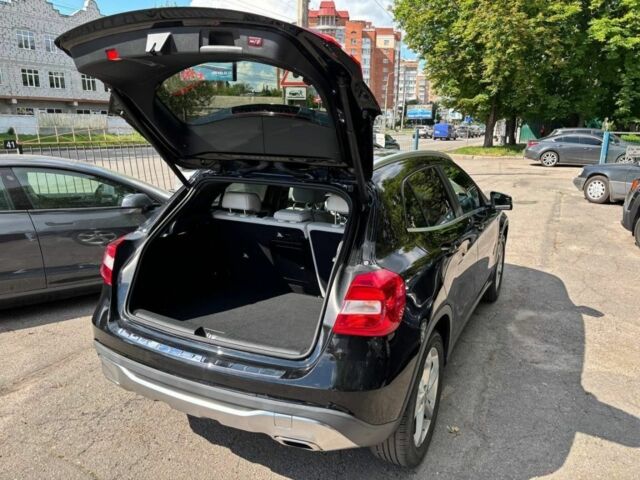 Мерседес ГЛА-Класс 2019 в Полтаве на Automoto.ua Черный Мерседес ГЛА-Класс, объемом двигателя 2 л и пробегом 110 тыс. км за 20500 $, фото 6 на Automoto.ua