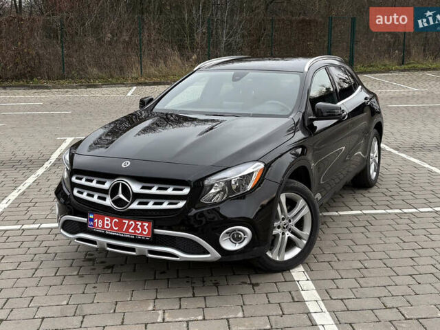 Черный Мерседес ГЛА-Класс, объемом двигателя 1.99 л и пробегом 180 тыс. км за 18500 $, фото 3 на Automoto.ua