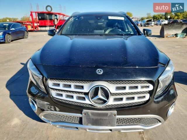 Черный Мерседес ГЛА-Класс, объемом двигателя 1.99 л и пробегом 170 тыс. км за 4200 $, фото 4 на Automoto.ua