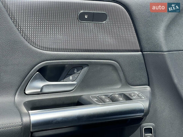 Мерседес ГЛА-Класс 2020 в Мукачеве на Automoto.ua Черный Мерседес ГЛА-Класс, объемом двигателя 1.4 л и пробегом 57 тыс. км за 34500 $, фото 48 на Automoto.ua