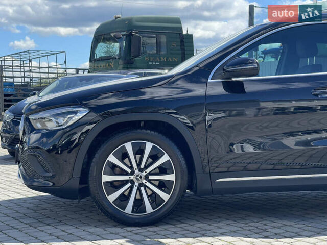 Мерседес ГЛА-Класс 2020 в Мукачеве на Automoto.ua Черный Мерседес ГЛА-Класс, объемом двигателя 1.4 л и пробегом 57 тыс. км за 34500 $, фото 4 на Automoto.ua