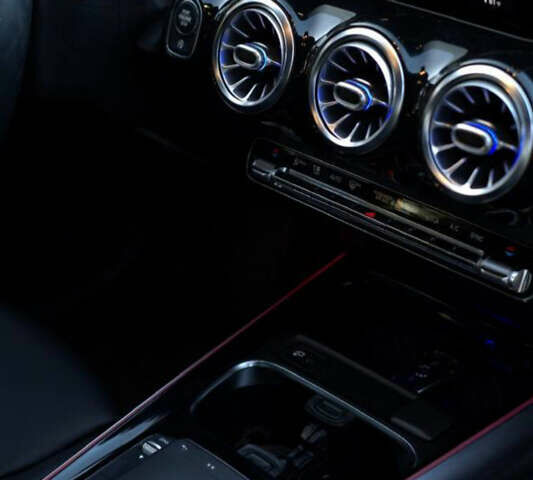 Чорний Мерседес ГЛА-Клас, об'ємом двигуна 2 л та пробігом 97 тис. км за 28200 $, фото 15 на Automoto.ua