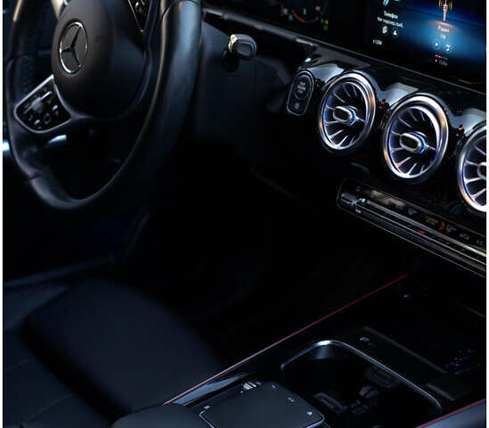 Мерседес ГЛА-Класс 2020 в Владимир-Волынский на Automoto.ua Черный Мерседес ГЛА-Класс, объемом двигателя 2 л и пробегом 95 тыс. км за 33500 $, фото 38 на Automoto.ua