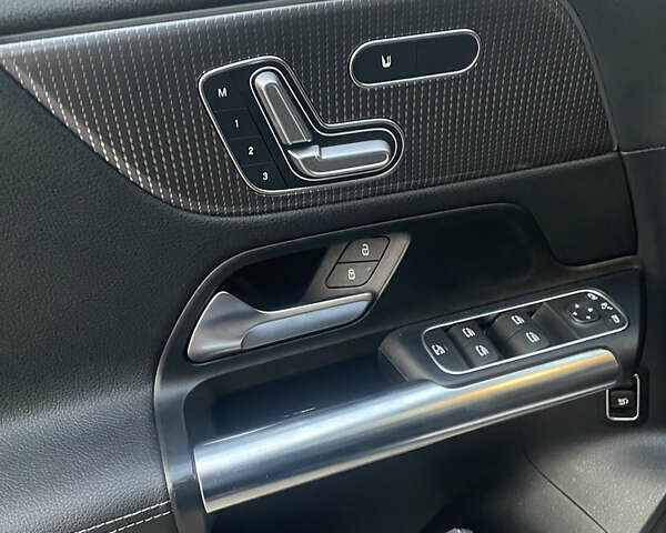 Мерседес ГЛА-Класс 2020 в Владимир-Волынский на Automoto.ua Черный Мерседес ГЛА-Класс, объемом двигателя 2 л и пробегом 95 тыс. км за 33500 $, фото 46 на Automoto.ua