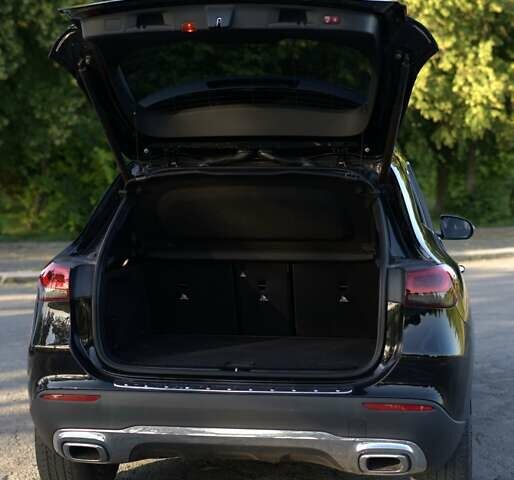 Мерседес ГЛА-Класс 2020 в Владимир-Волынский на Automoto.ua Черный Мерседес ГЛА-Класс, объемом двигателя 2 л и пробегом 95 тыс. км за 33500 $, фото 25 на Automoto.ua