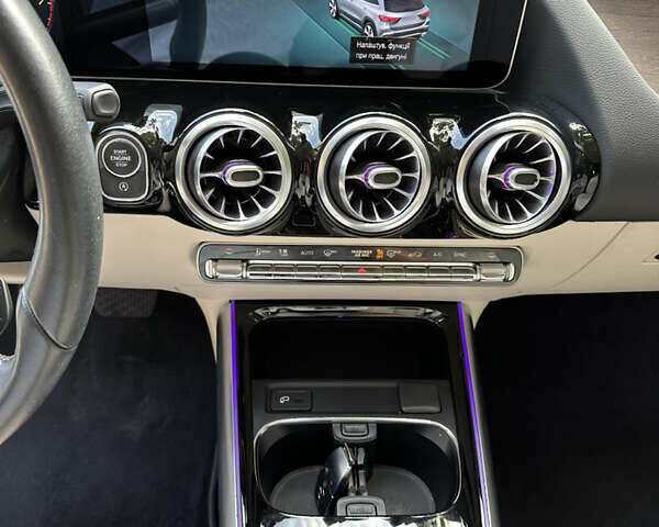 Черный Мерседес ГЛА-Класс, объемом двигателя 1.99 л и пробегом 82 тыс. км за 33500 $, фото 24 на Automoto.ua