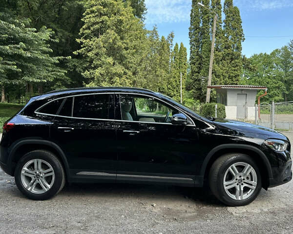 Черный Мерседес ГЛА-Класс, объемом двигателя 1.99 л и пробегом 82 тыс. км за 33500 $, фото 5 на Automoto.ua