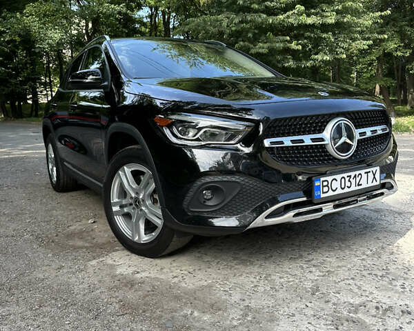 Черный Мерседес ГЛА-Класс, объемом двигателя 1.99 л и пробегом 82 тыс. км за 33500 $, фото 2 на Automoto.ua