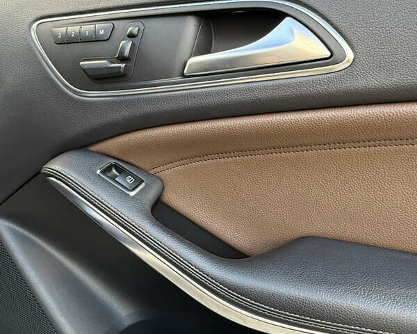 Мерседес ГЛА-Класс 2015 в Ивано-Франковске на Automoto.ua Фиолетовый Мерседес ГЛА-Класс, объемом двигателя 1.99 л и пробегом 114 тыс. км за 18900 $, фото 20 на Automoto.ua