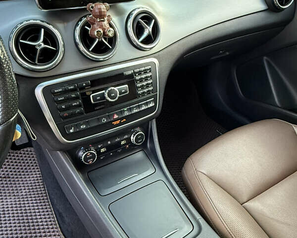 Мерседес ГЛА-Класс 2015 в Ивано-Франковске на Automoto.ua Фиолетовый Мерседес ГЛА-Класс, объемом двигателя 1.99 л и пробегом 114 тыс. км за 18900 $, фото 12 на Automoto.ua