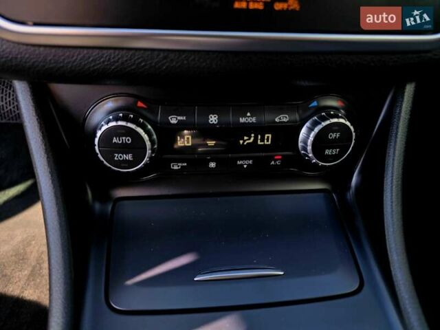 Фиолетовый Мерседес ГЛА-Класс, объемом двигателя 2.14 л и пробегом 147 тыс. км за 21950 $, фото 84 на Automoto.ua