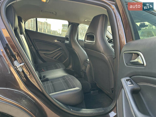 Коричневий Мерседес ГЛА-Клас, об'ємом двигуна 2.14 л та пробігом 98 тис. км за 23600 $, фото 21 на Automoto.ua