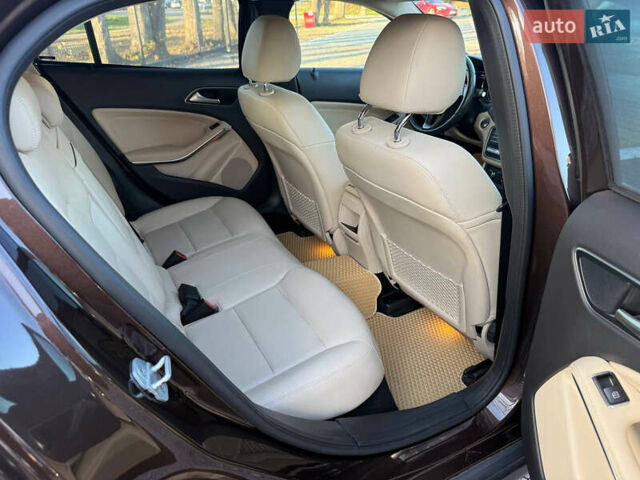 Коричневый Мерседес ГЛА-Класс, объемом двигателя 2.14 л и пробегом 100 тыс. км за 25300 $, фото 55 на Automoto.ua