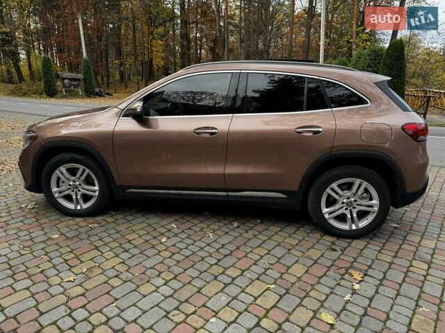 Коричневий Мерседес ГЛА-Клас, об'ємом двигуна 2 л та пробігом 93 тис. км за 29700 $, фото 11 на Automoto.ua