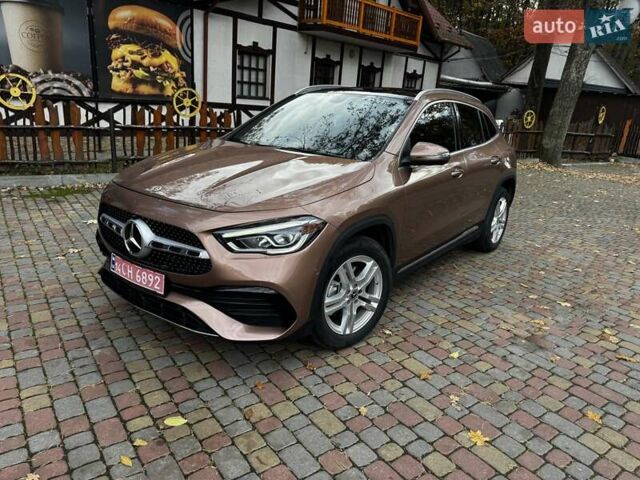 Коричневий Мерседес ГЛА-Клас, об'ємом двигуна 2 л та пробігом 93 тис. км за 29700 $, фото 2 на Automoto.ua