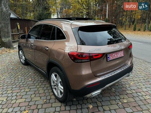 Коричневий Мерседес ГЛА-Клас, об'ємом двигуна 2 л та пробігом 93 тис. км за 29700 $, фото 16 на Automoto.ua