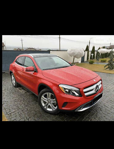 Красный Мерседес ГЛА-Класс, объемом двигателя 2 л и пробегом 117 тыс. км за 19300 $, фото 4 на Automoto.ua