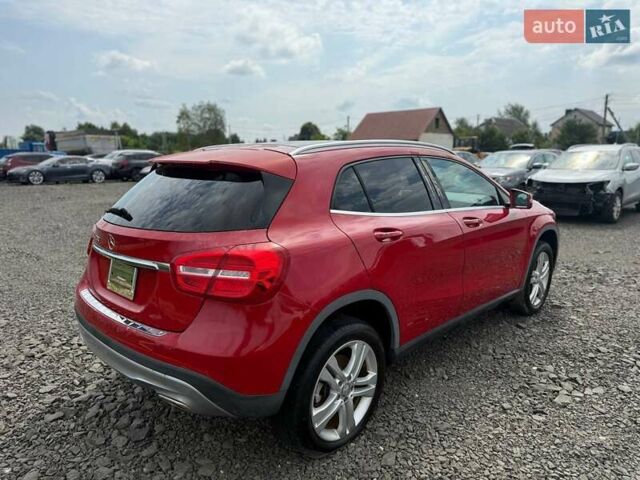 Красный Мерседес ГЛА-Класс, объемом двигателя 2 л и пробегом 77 тыс. км за 10800 $, фото 2 на Automoto.ua