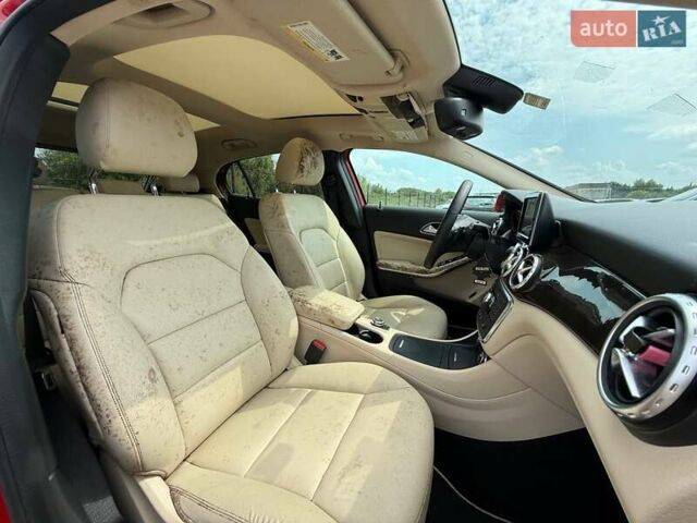 Красный Мерседес ГЛА-Класс, объемом двигателя 2 л и пробегом 77 тыс. км за 10800 $, фото 16 на Automoto.ua