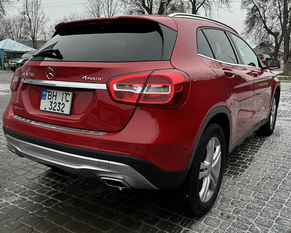 Червоний Мерседес ГЛА-Клас, об'ємом двигуна 1.99 л та пробігом 130 тис. км за 18900 $, фото 3 на Automoto.ua
