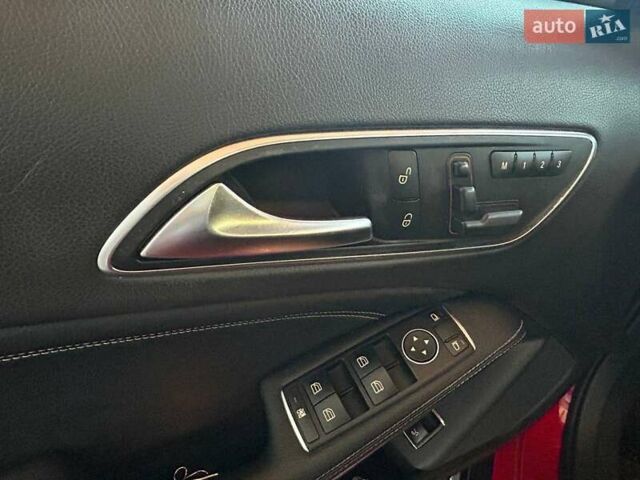 Красный Мерседес ГЛА-Класс, объемом двигателя 1.99 л и пробегом 155 тыс. км за 23200 $, фото 10 на Automoto.ua