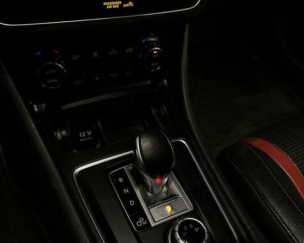 Красный Мерседес ГЛА-Класс, объемом двигателя 1.99 л и пробегом 239 тыс. км за 24999 $, фото 13 на Automoto.ua