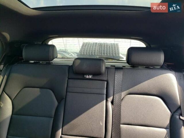 Красный Мерседес ГЛА-Класс, объемом двигателя 1.99 л и пробегом 47 тыс. км за 3000 $, фото 9 на Automoto.ua