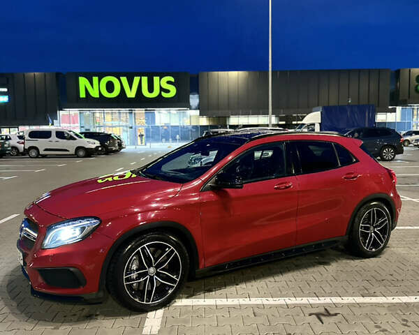 Красный Мерседес ГЛА-Класс, объемом двигателя 1.99 л и пробегом 239 тыс. км за 24999 $, фото 1 на Automoto.ua