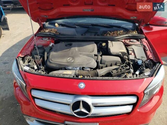 Красный Мерседес ГЛА-Класс, объемом двигателя 1.99 л и пробегом 47 тыс. км за 3000 $, фото 11 на Automoto.ua