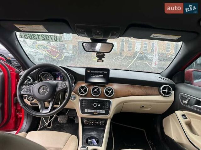 Красный Мерседес ГЛА-Класс, объемом двигателя 1.99 л и пробегом 215 тыс. км за 10900 $, фото 22 на Automoto.ua