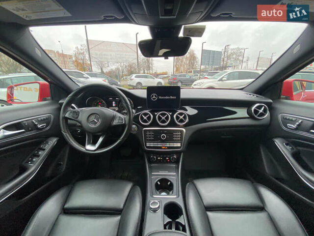 Красный Мерседес ГЛА-Класс, объемом двигателя 2 л и пробегом 139 тыс. км за 21500 $, фото 13 на Automoto.ua