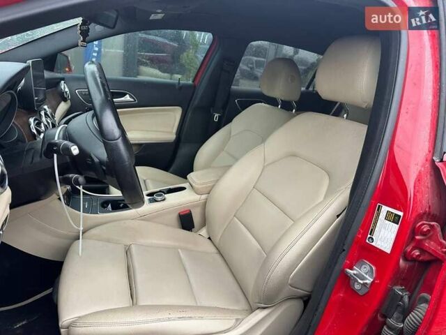 Красный Мерседес ГЛА-Класс, объемом двигателя 1.99 л и пробегом 215 тыс. км за 10900 $, фото 24 на Automoto.ua