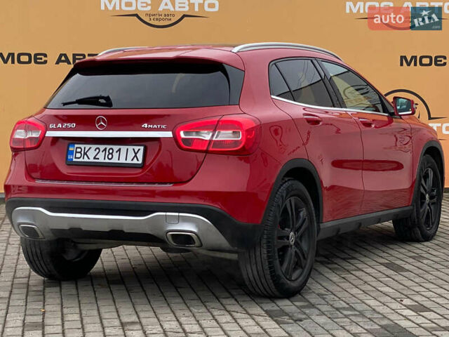Красный Мерседес ГЛА-Класс, объемом двигателя 2 л и пробегом 139 тыс. км за 19999 $, фото 4 на Automoto.ua