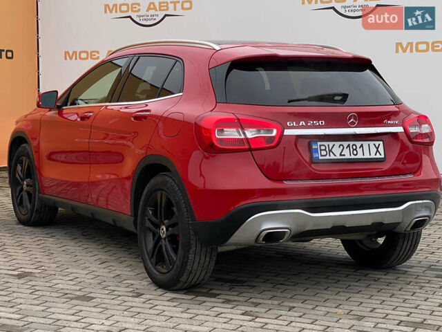 Красный Мерседес ГЛА-Класс, объемом двигателя 2 л и пробегом 139 тыс. км за 21500 $, фото 9 на Automoto.ua