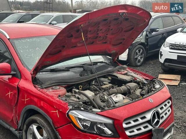 Красный Мерседес ГЛА-Класс, объемом двигателя 1.99 л и пробегом 215 тыс. км за 10900 $, фото 17 на Automoto.ua