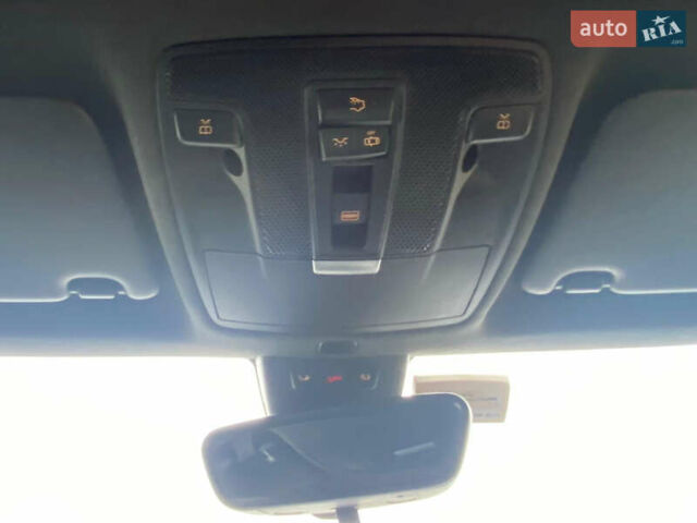 Красный Мерседес ГЛА-Класс, объемом двигателя 2 л и пробегом 139 тыс. км за 21500 $, фото 28 на Automoto.ua