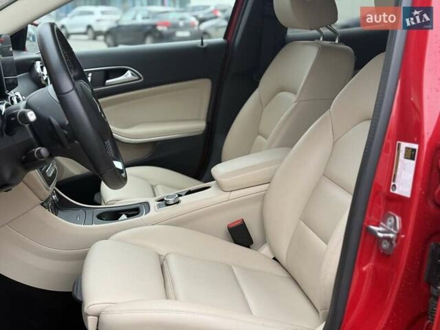 Червоний Мерседес ГЛА-Клас, об'ємом двигуна 1.99 л та пробігом 30 тис. км за 19950 $, фото 12 на Automoto.ua