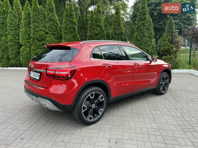 Красный Мерседес ГЛА-Класс, объемом двигателя 1.99 л и пробегом 29 тыс. км за 19999 $, фото 1 на Automoto.ua