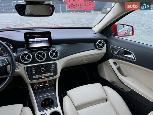 Красный Мерседес ГЛА-Класс, объемом двигателя 1.99 л и пробегом 29 тыс. км за 18999 $, фото 33 на Automoto.ua