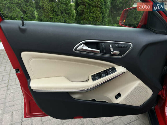 Красный Мерседес ГЛА-Класс, объемом двигателя 1.99 л и пробегом 29 тыс. км за 19999 $, фото 24 на Automoto.ua