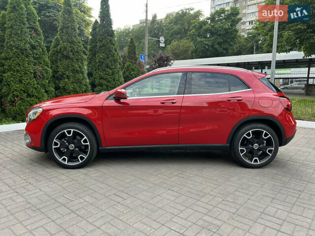 Красный Мерседес ГЛА-Класс, объемом двигателя 1.99 л и пробегом 29 тыс. км за 19999 $, фото 5 на Automoto.ua