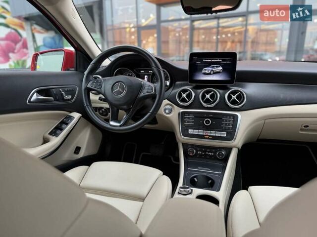 Червоний Мерседес ГЛА-Клас, об'ємом двигуна 1.99 л та пробігом 30 тис. км за 19950 $, фото 17 на Automoto.ua