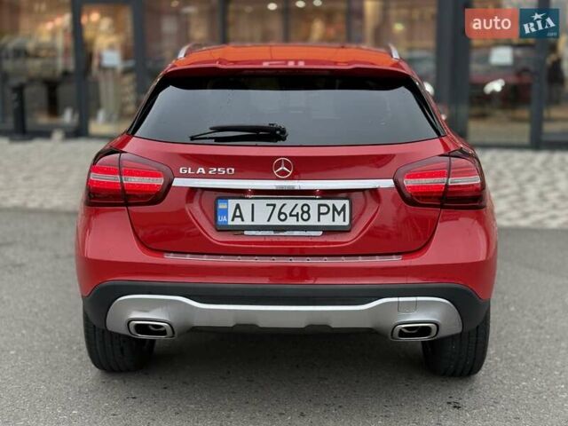 Червоний Мерседес ГЛА-Клас, об'ємом двигуна 1.99 л та пробігом 30 тис. км за 19950 $, фото 4 на Automoto.ua