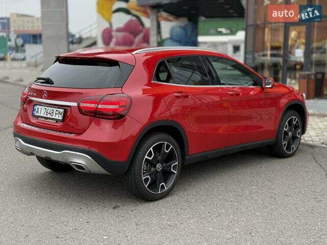 Червоний Мерседес ГЛА-Клас, об'ємом двигуна 1.99 л та пробігом 30 тис. км за 19950 $, фото 5 на Automoto.ua