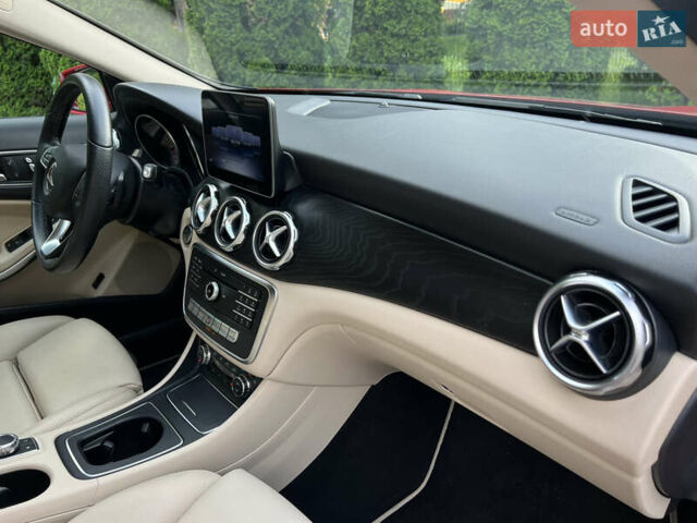 Красный Мерседес ГЛА-Класс, объемом двигателя 1.99 л и пробегом 29 тыс. км за 19999 $, фото 27 на Automoto.ua