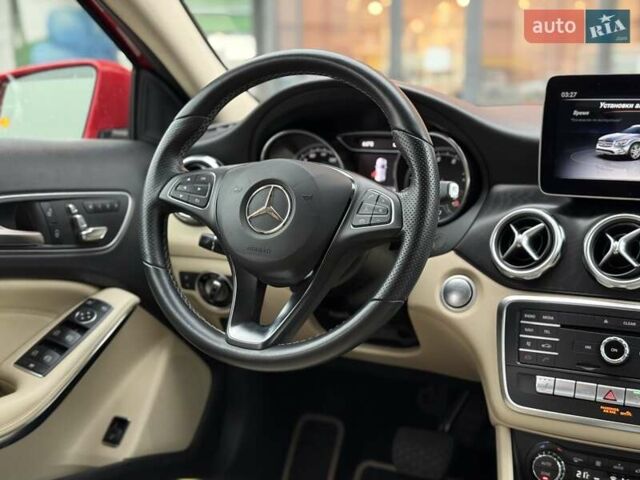 Червоний Мерседес ГЛА-Клас, об'ємом двигуна 1.99 л та пробігом 30 тис. км за 19950 $, фото 15 на Automoto.ua