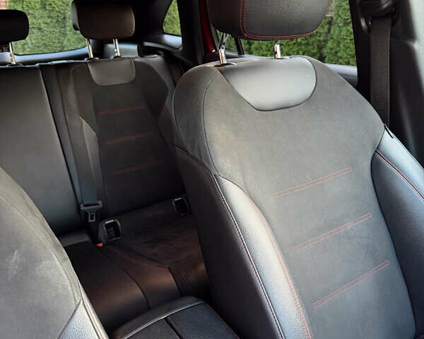 Мерседес ГЛА-Класс 2020 в Черновцах на Automoto.ua Красный Мерседес ГЛА-Класс, объемом двигателя 2 л и пробегом 127 тыс. км за 29000 $, фото 15 на Automoto.ua