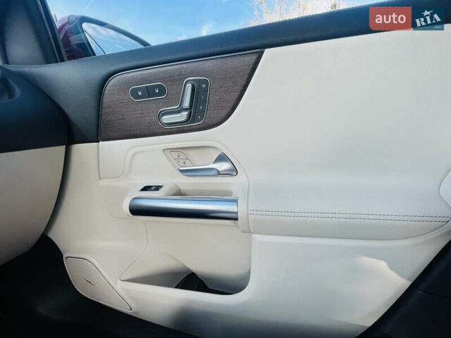 Червоний Мерседес ГЛА-Клас, об'ємом двигуна 1.99 л та пробігом 87 тис. км за 30000 $, фото 20 на Automoto.ua