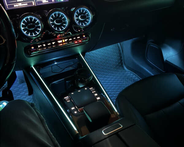 Червоний Мерседес ГЛА-Клас, об'ємом двигуна 2 л та пробігом 71 тис. км за 28800 $, фото 16 на Automoto.ua